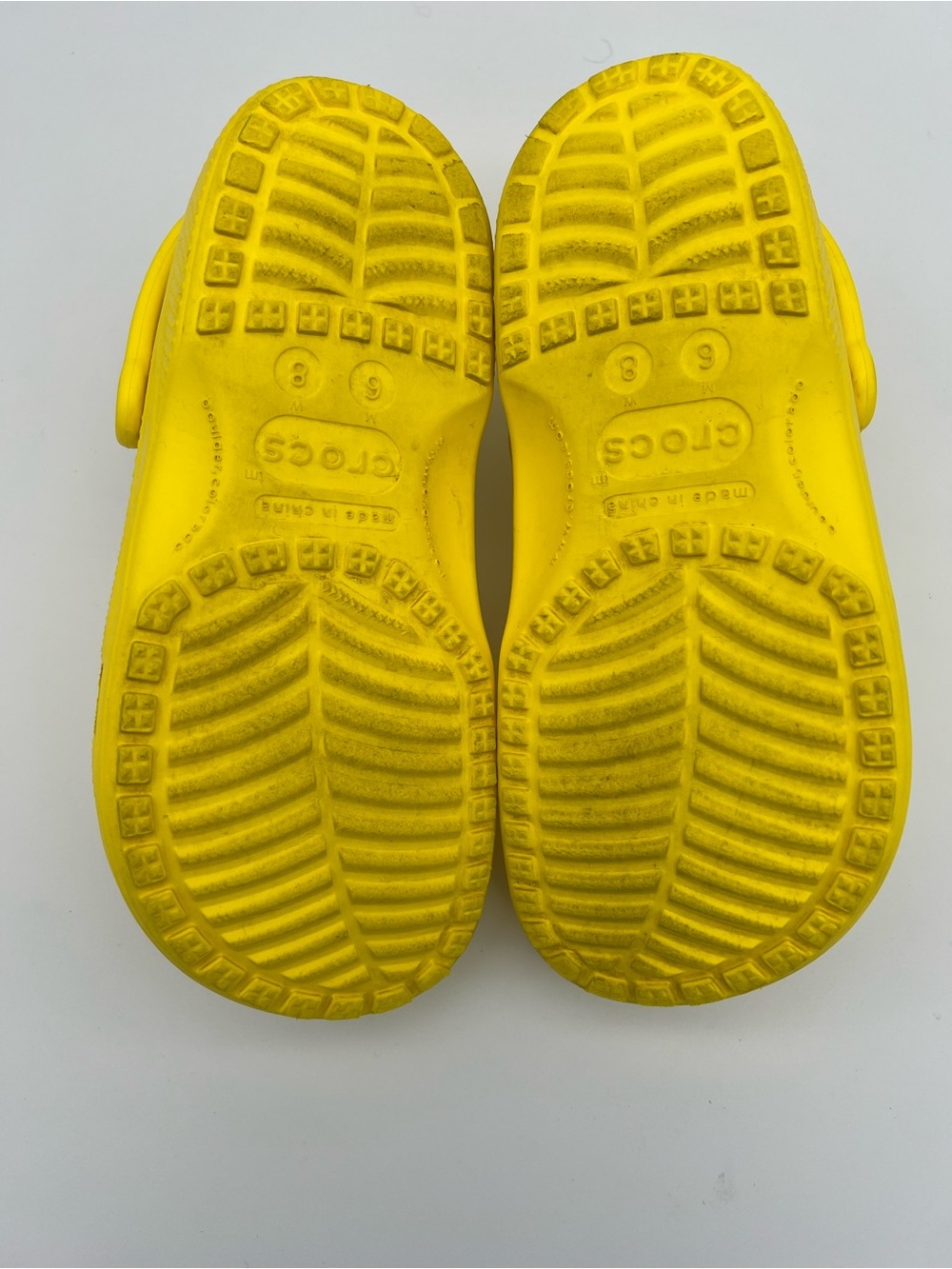 Crocs Women’s size 8 slip on shoes yellow clogs mules - Picture 4 of 9